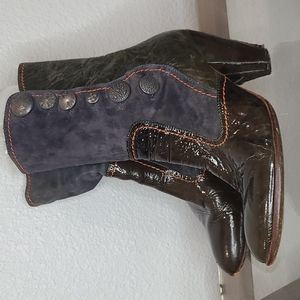 True Religion Hilda boots size 9